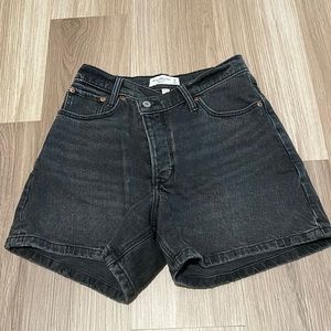 A&F High Rise Dad Short (Curve Love Fit)